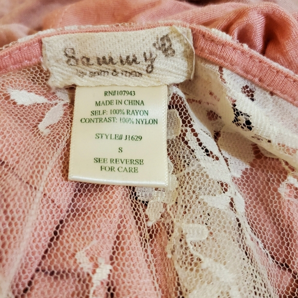 Sammy lace pink blouse - Picture 3 of 8